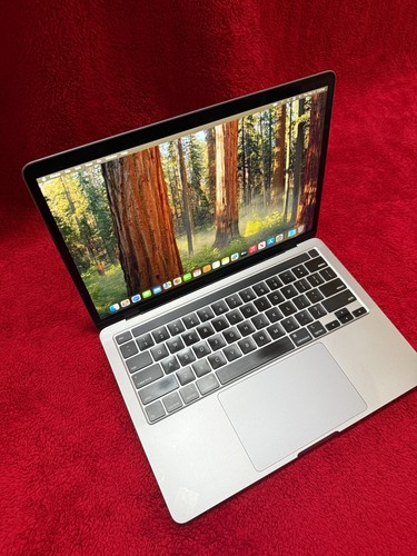 Apple MacBook Pro 13" Quad Core Intel i5 1.4GHz 8GB RAM 500GB Silver Touch Bar