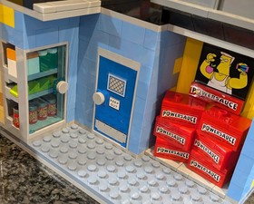 Lego Kwik-E-Mart 71016 Simpsons 100% Complete Set Snake Apu Bart Homer no Box