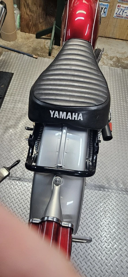 2! Трафарет сиденья Yamaha YZ IT OW DT RT CT 100 125 250 360 400 465 490 VMX AHRMA - Изображение 2 из 4