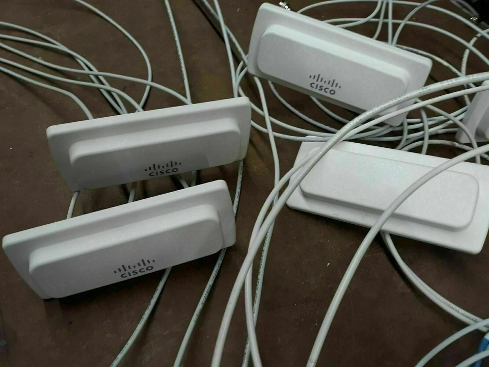 Lote de 10 Antenas Omni CISCO AIR-ANT5140V-R 5GHz 4.0dBi con RP-TNC Foto 3 de 4