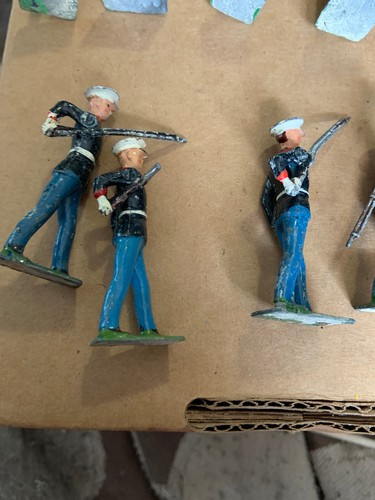Lotto di 11 figurine Britains LTD metallo/piombo navale/marine/militari armi in movimento - Foto 6 di 11