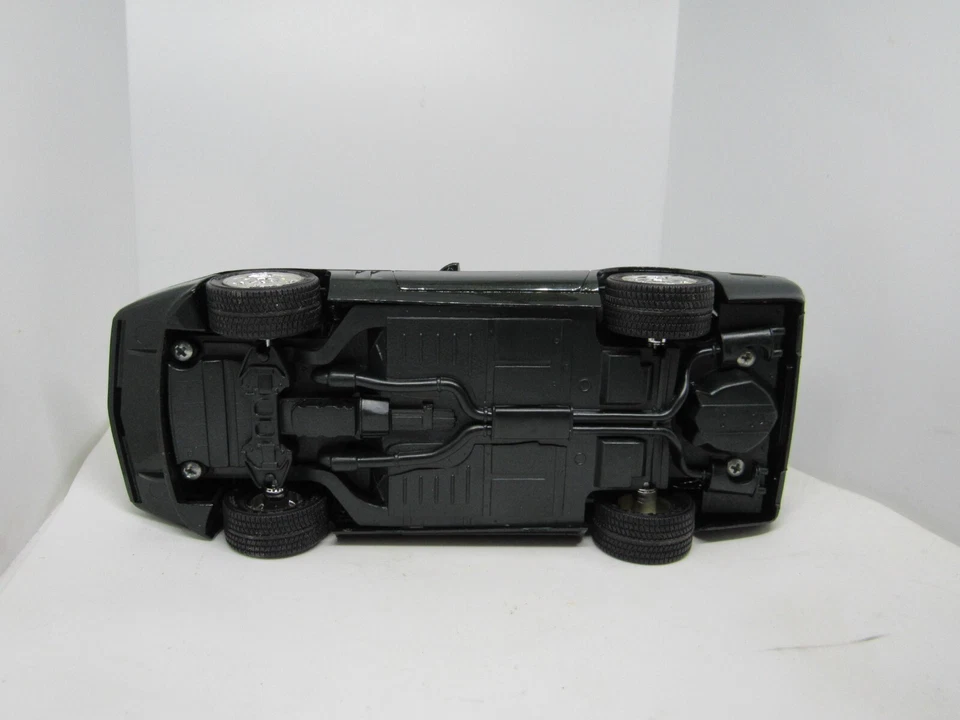 AMT ERTL CHEVY 90 1990 1/24 CHEVROLET CORVETTE ZR-1 PROMO CAR POLO GREEN #6934 - Image 3 of 4