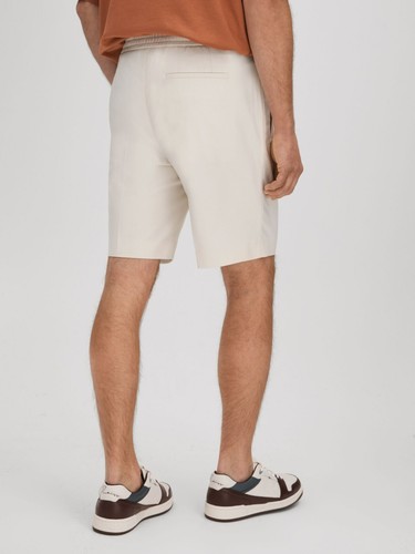 $145 REISS Sussex Relaxed Drawstring Shorts | White | 34 - Picture 7 of 9