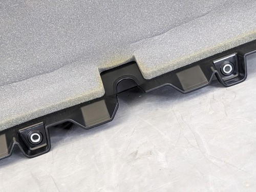 OEM 2020-2023 GM Chevrolet Corvette C8 6.2L Coupe Intake Manifold Engine Cover - Picture 12 of 17