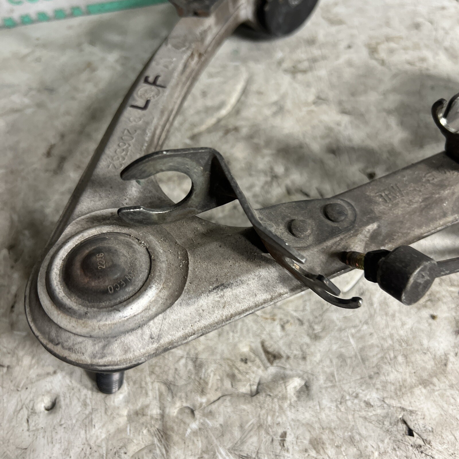03-12 Maserati Quattroporte Front Left Upper Control Arm M139