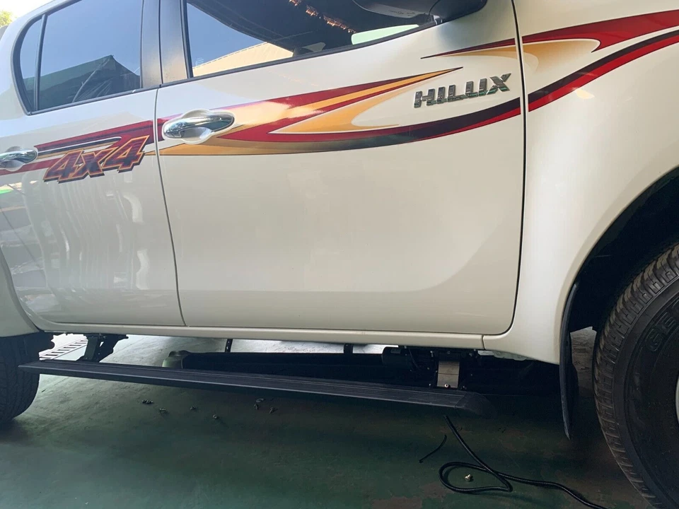 Power Electric Deployable Side Step Running Board Fits for Toyota HILUX 2016-UP - Image 4 of 4