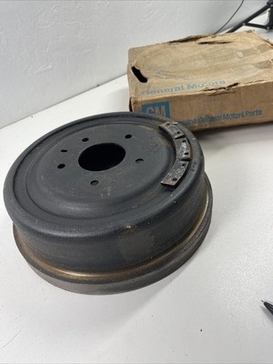 NOS 1965 Corvette 65-69 Impala Front Brake Drum 3872326  zB