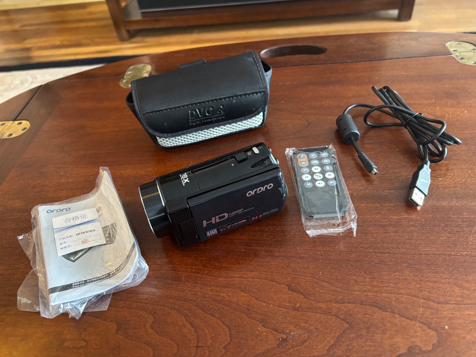 ORDRO HDV-V7 Digital Video Camera 1080P w/Battery, Case, Man