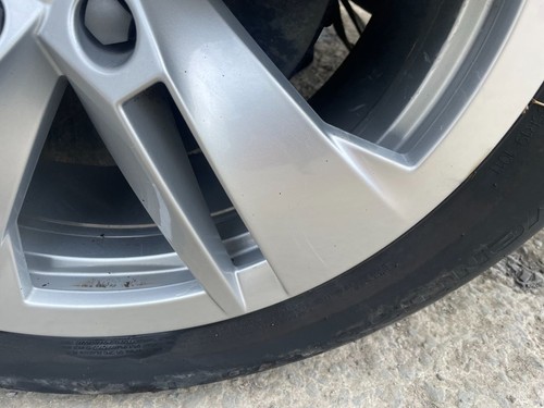 SKODA ENYAQ ALLOY WHEEL AND TYRE 235/55/19 2020-2024 - Afbeelding 4 van 13