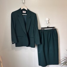 Pendleton Skirt Suit Set Virgin Wool Emerald Green Womens Size 8 petite VTG 