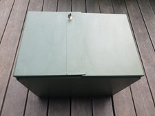Bundeswehr Fl&uuml;gelschrank Wandschrank aus Zeppelin Shelter