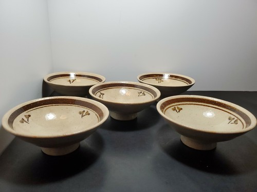 Juego de 5 cuencos de sopa/arroz japonés vintage con patas marrones con cesta de bambú - Imagen 3 de 12