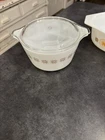 Vintage Pyrex Town & Country #473 Brown Star 1 QT Round Casserole Dish With Lid