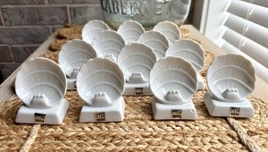Set 12 Vintage Hollywood Regency Coastal Seashell Place Card Holder HIC RARE