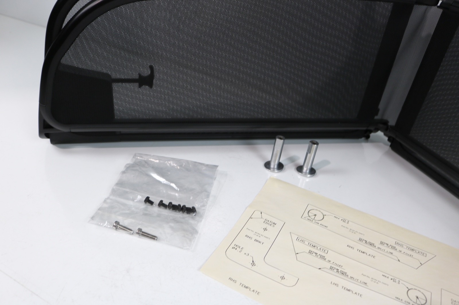 4G439310340 OE Aston Martin Wind Deflector Kit With Bag