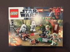 LEGO Star Wars 9489 Endor Rebel Trooper & Imperial Trooper Battle Pack WOW NICE