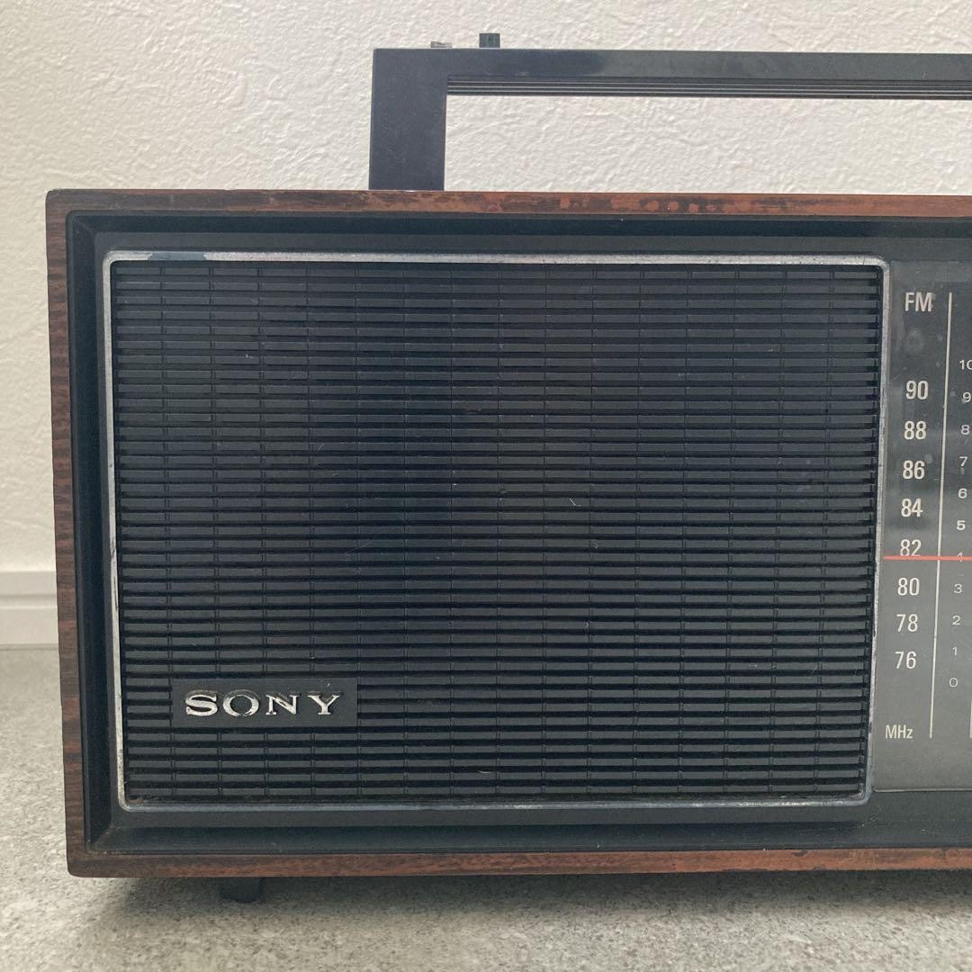 Vintage Sony TFM-9200 Transistor Radio FM/AM - Tested, Good