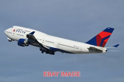 FOTO FLUGZEUG BOEING 747-451 'N663US' DELTA C/N 23818 L/N 715. BAUT 1988. SE