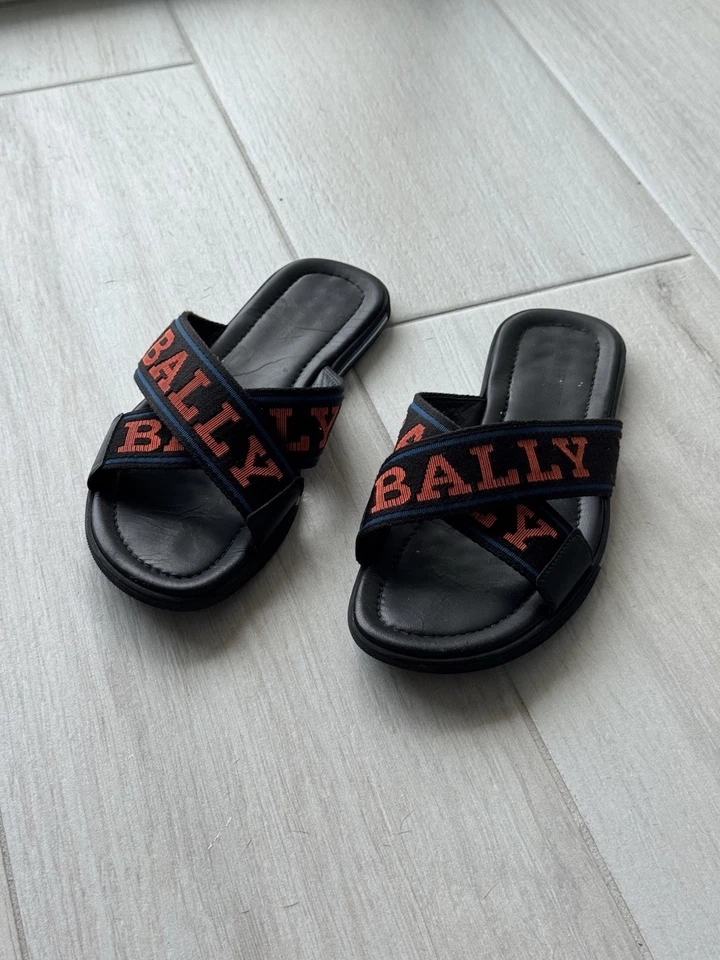 Sandalias Bally Logo Correa Cruzada Nuevas en Caja Talla US 7 / EU6 Medianas Foto 3 de 4