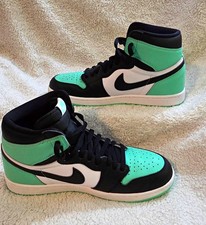 Nike Air Jordan 1 Retro High OG "Green Glow