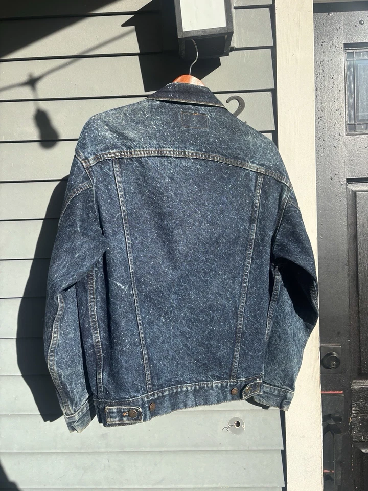 Chaqueta vaquera Levi’s Galactic Wash 70507 0229 talla S, 22x23 lavado oscuro Foto 4 de 4