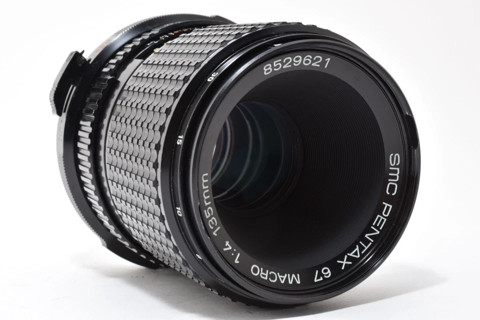 SMC Pentax 67 Macro 135mm F4 Lens Late Model for 6x7 67 67II Tested JAPAN [MINT] - Image 4 of 4