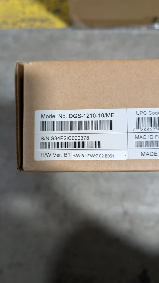 D-Link DGS-1210-10/ME 10-Port Gigabit Metro Ethernet Layer 2+ Managed Switch - Image 2 of 2