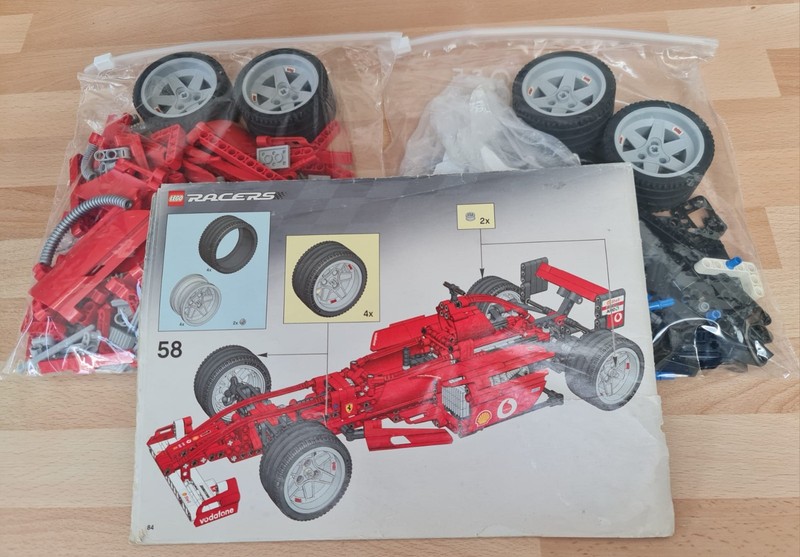 LEGO Technic Ferrari F1 Car 1:10 Scale Model 8386 - See full description
