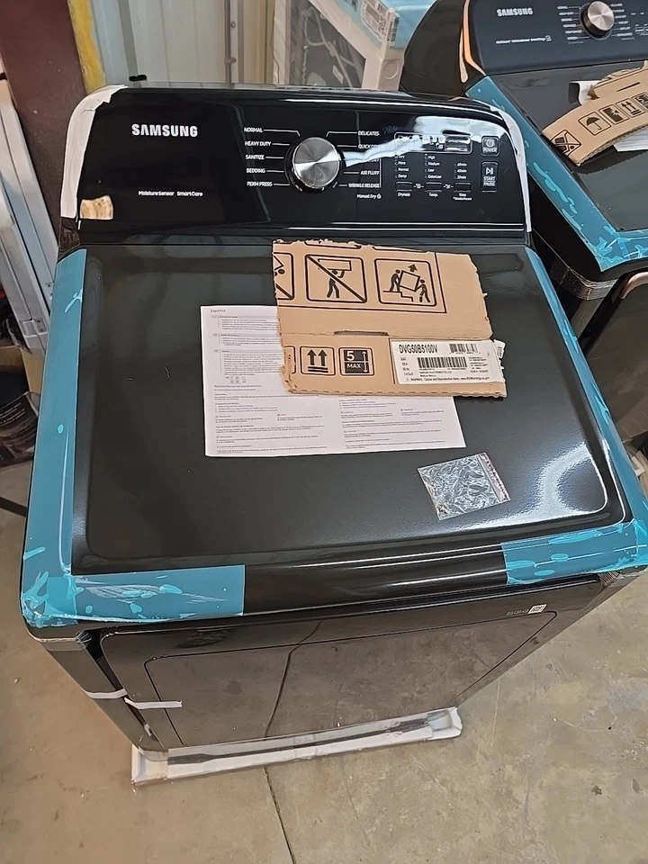 Secadora de gas Samsung DVG50B5100V7,4 ft³ Secadora de gas ft. con sensor seco TOTALMENTE NUEVA Foto 2 de 4
