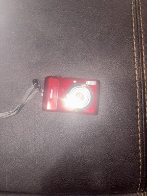 Nikon COOLPIX S220 Compact Digital Camera *Could Not Get It Turned On*