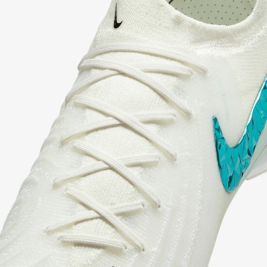 Nike Phantom GX 2 Elite LV8 FG Low Top Soccer Cleats (HV4890-100