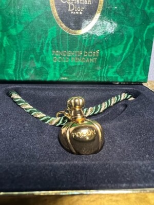 Dior Poison Gold pendant. Rare, vintage 1990. Superb condition.