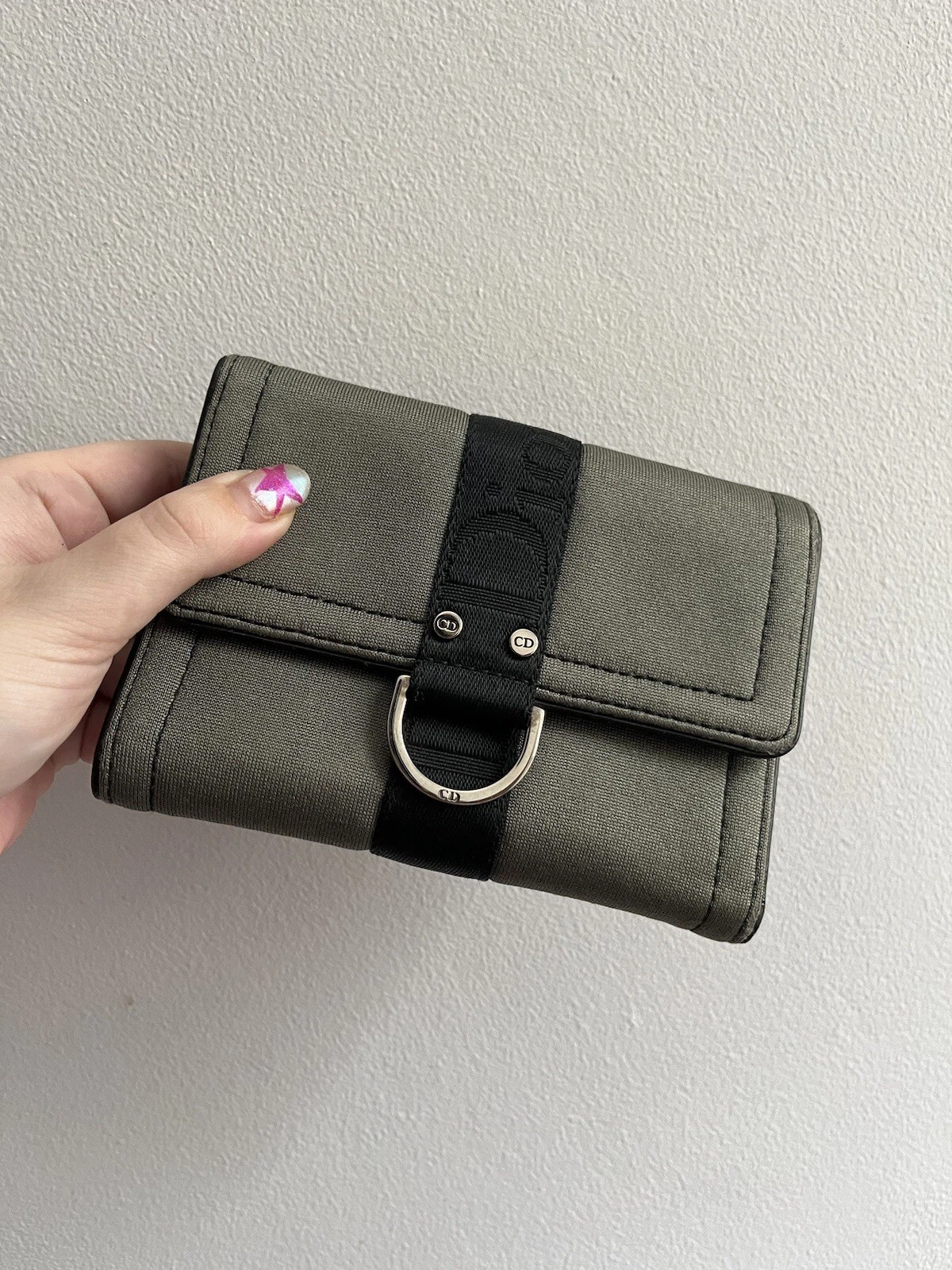 Sac à main portefeuille vintage Dior Christian vert cuir noir logo monogramme