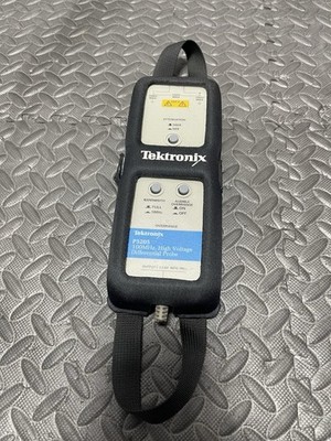 Tektronix P5205 High Voltage Diff. Probe 100MHz 1300 Voltage