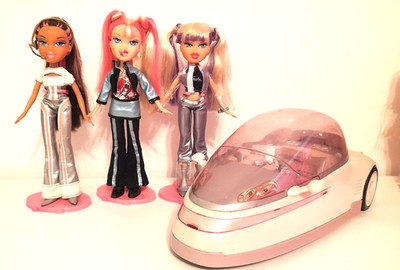 Bratz Live in Concert Cloe Yasmin & Dana 2005 mit Zubehör Auto & Puppenständer