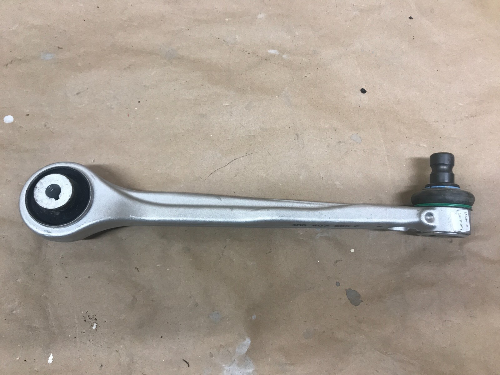 NEW 2018-2022 Lamborghini Urus Control Arm Front Left Upper LH 4M0407505C OEM