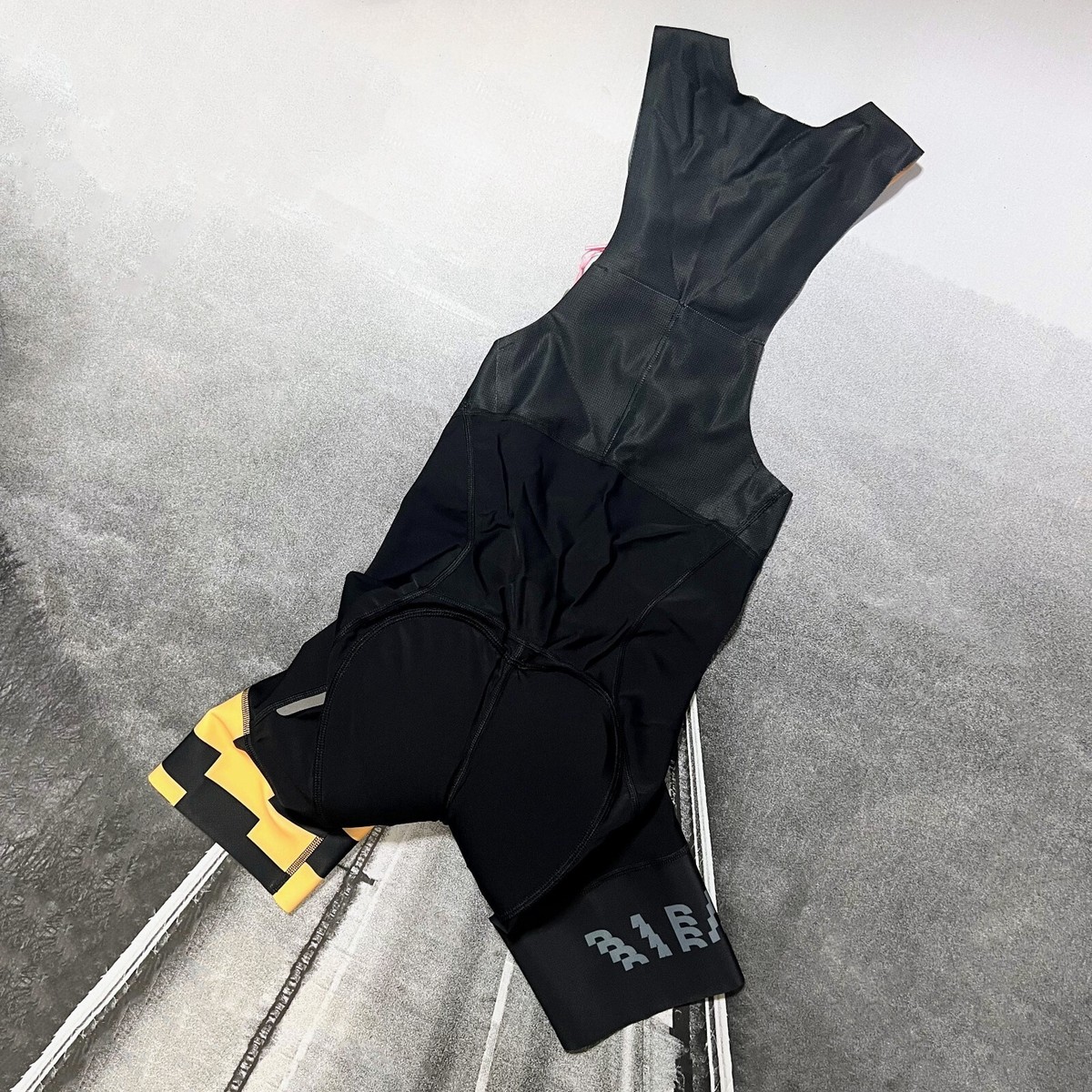 【Rapha】Pro Team bib shorts【size S】 Rapha Pro Team Bib Shorts II - Regular - City Bikes