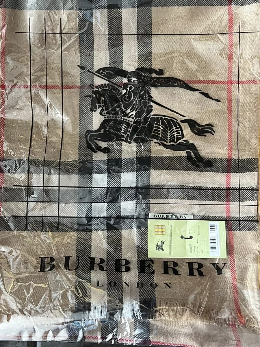 NWT Burberry London Lightweight Scarf 100% Cashmere PQ Beetroot