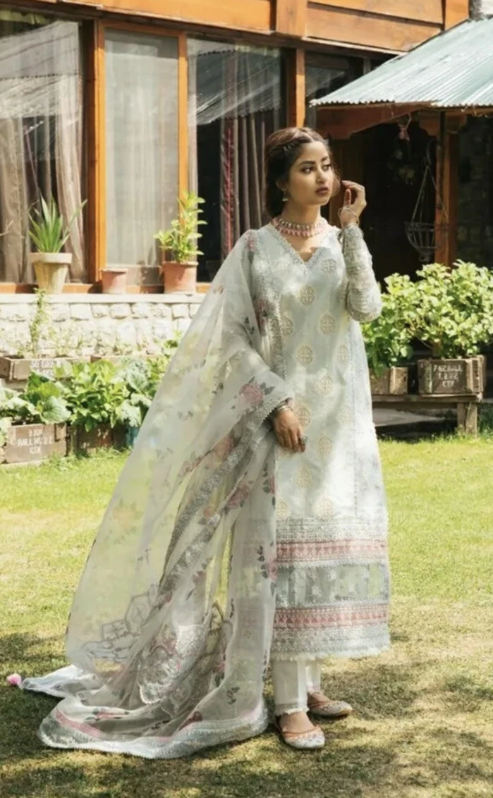 Fancy clearance lawn suits