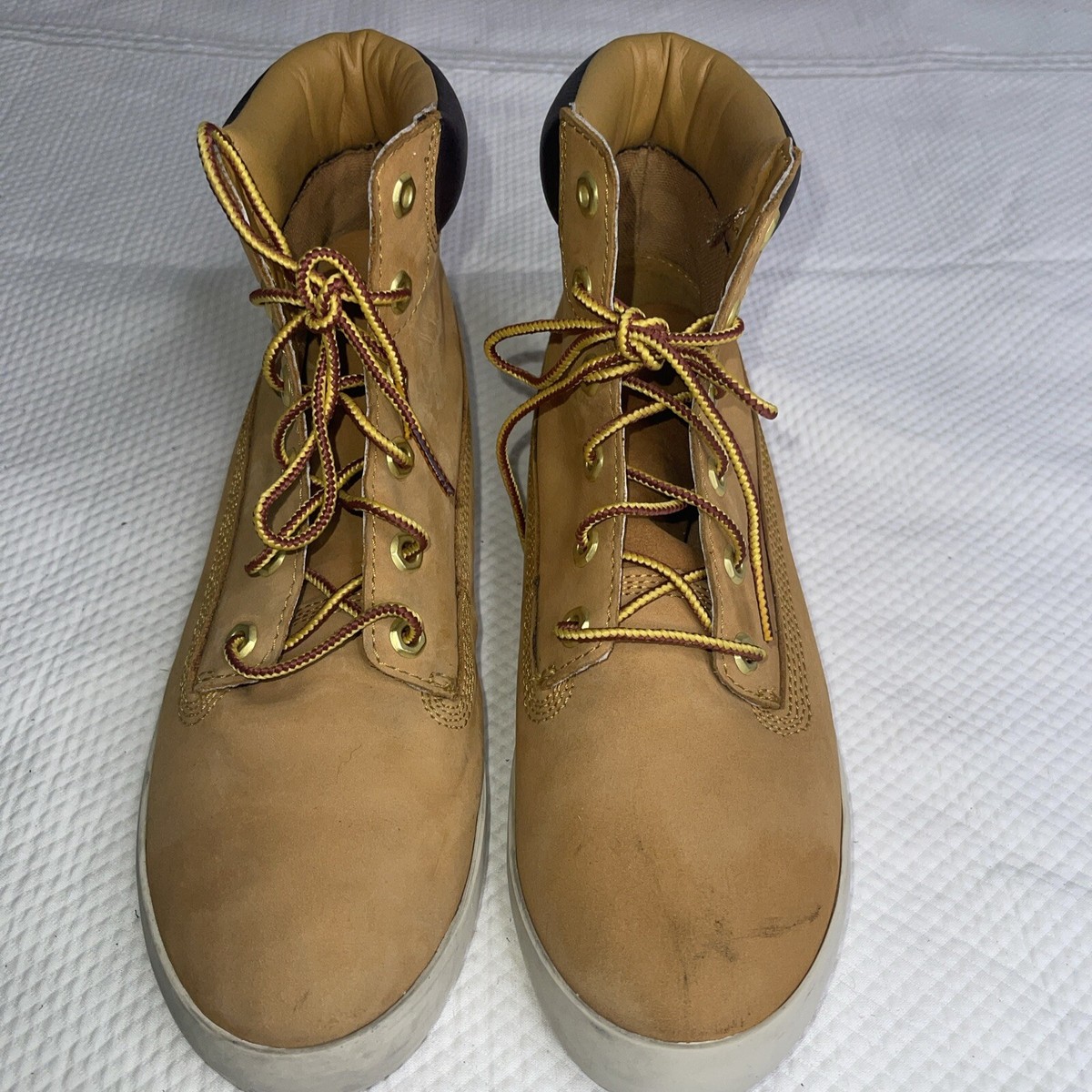 Timberland Size Earthkeepers Amston Wheat colored Boots