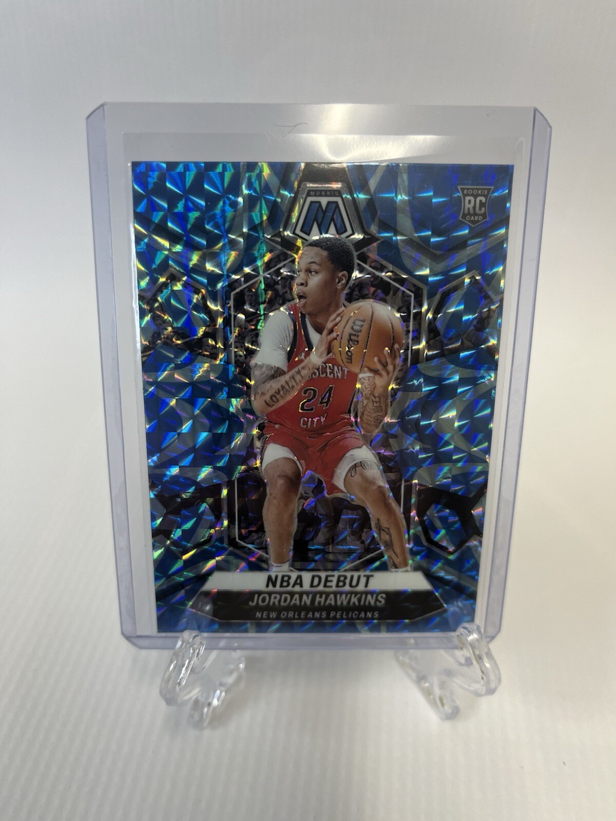 JORDAN HAWKINS RC 2023-24 Panini Mosaic Reactive Blue Prizm NBA Debut #253
