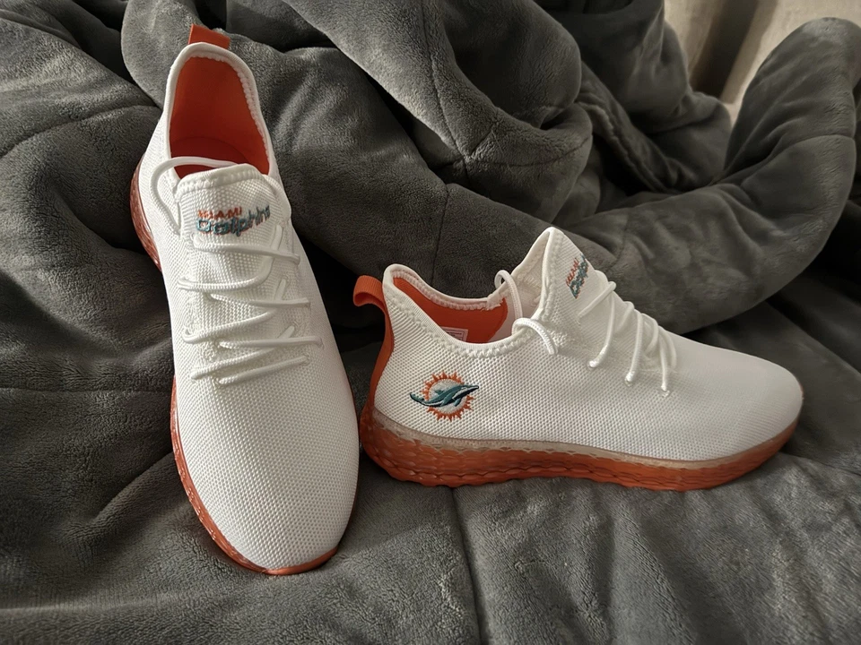 ZAPATOS PARA CORRER FOCO NFL MIAMI DOLPHINS BLANCOS BAJOS CON LOGOTIPO DEL EQUIPO NUEVOS Foto 2 de 4
