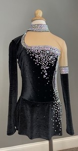 Sparkly Black Rhythmic Gymnastics Leotard (7-10 Years)