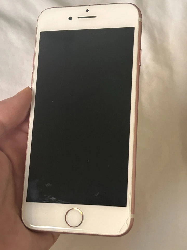 Apple iPhone 7 - 32 GB, Desbloqueado Sprint/T-Mobile, *** BUEN ESTADO *** Foto 2 de 4