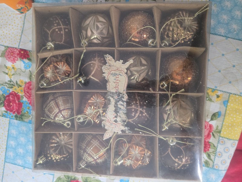 Valery Madelyn Christmas Ornaments Set Gold 