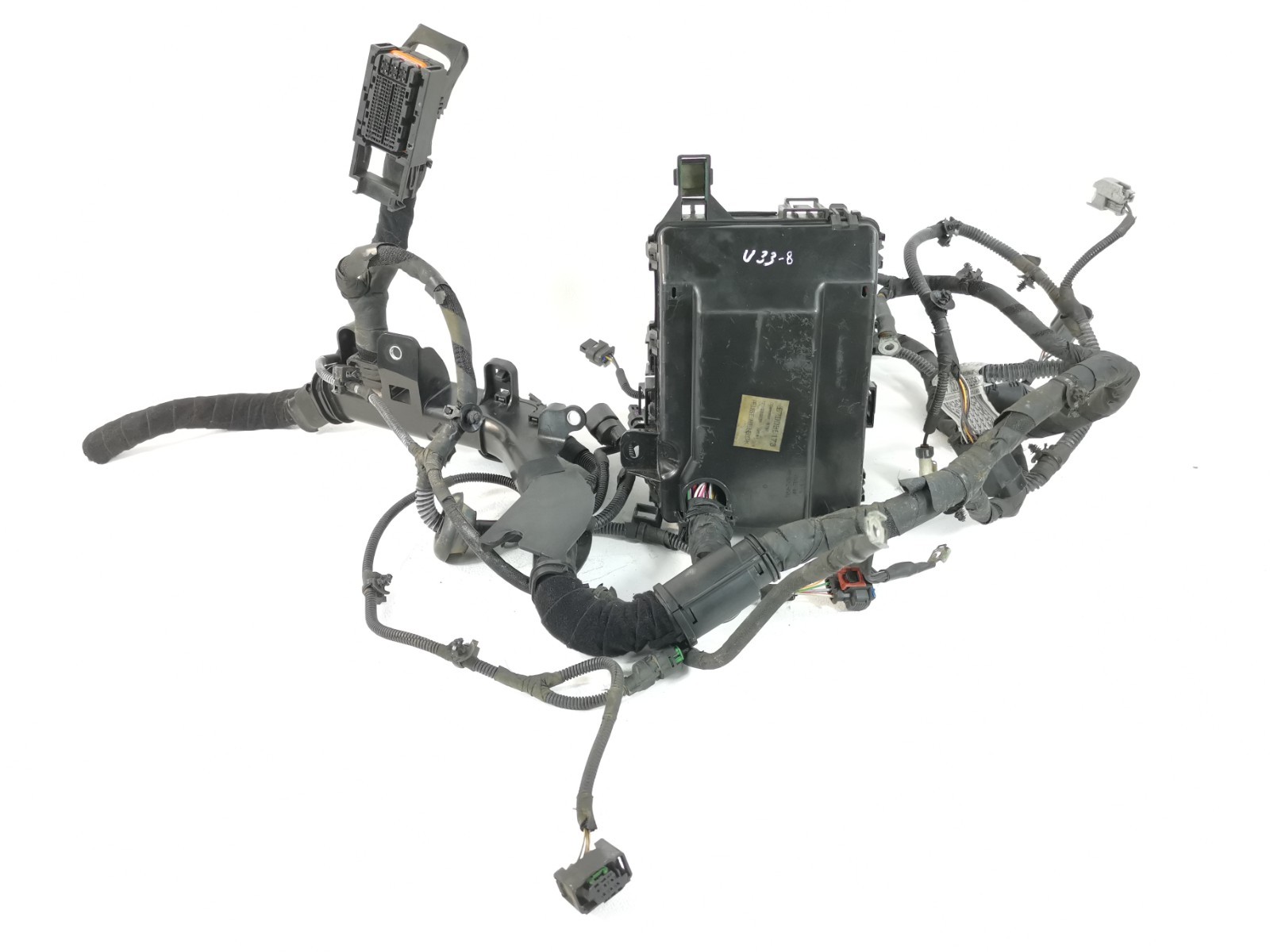 Maserati Levante 3.0 L 2017 Engine Bay Wiring Harness & Fuse Box 670003795 OEM