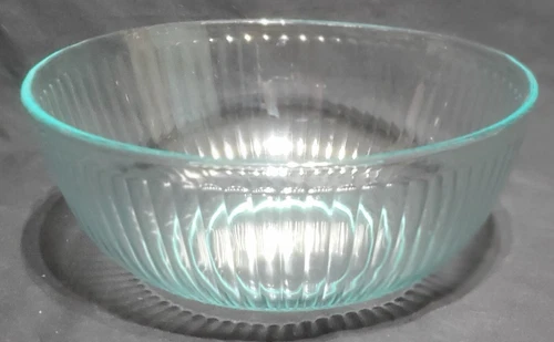Pyrex 18 Cup Glass Ribbed Bowl Aqua Clear 7404 - S - 11 in