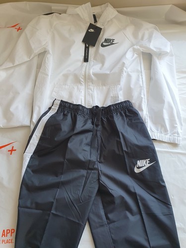 age 4 nike tracksuit