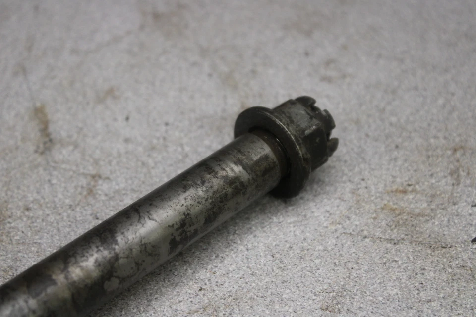 1980 Honda CB650C Custom REAR AXLE BACK WHEEL RIM PIVOT BOLT AXEL V15-0189.RO - Image 2 of 4