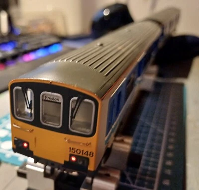 Bachmann - Ech. OO (1/72) - Class150 150148 Sprinter Preston-Liverpool - DCC - Photo 1/4